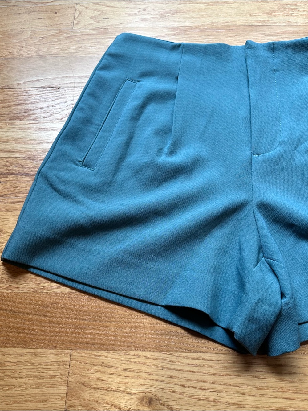 NWT A New Day Turquoise Women's Tailored High-Waist Midi Shorts, Size 6 - Picture 7 of 11